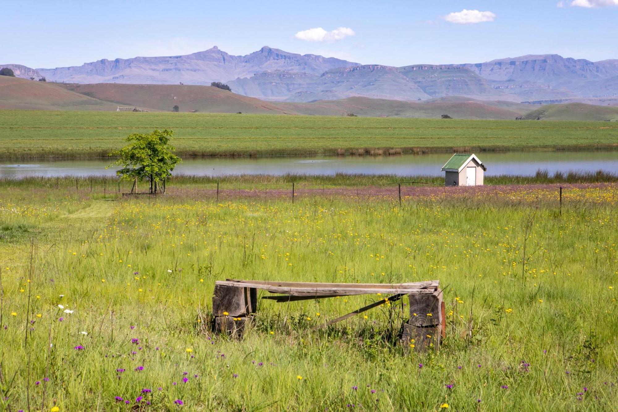 Khanyeni Himeville Exterior photo